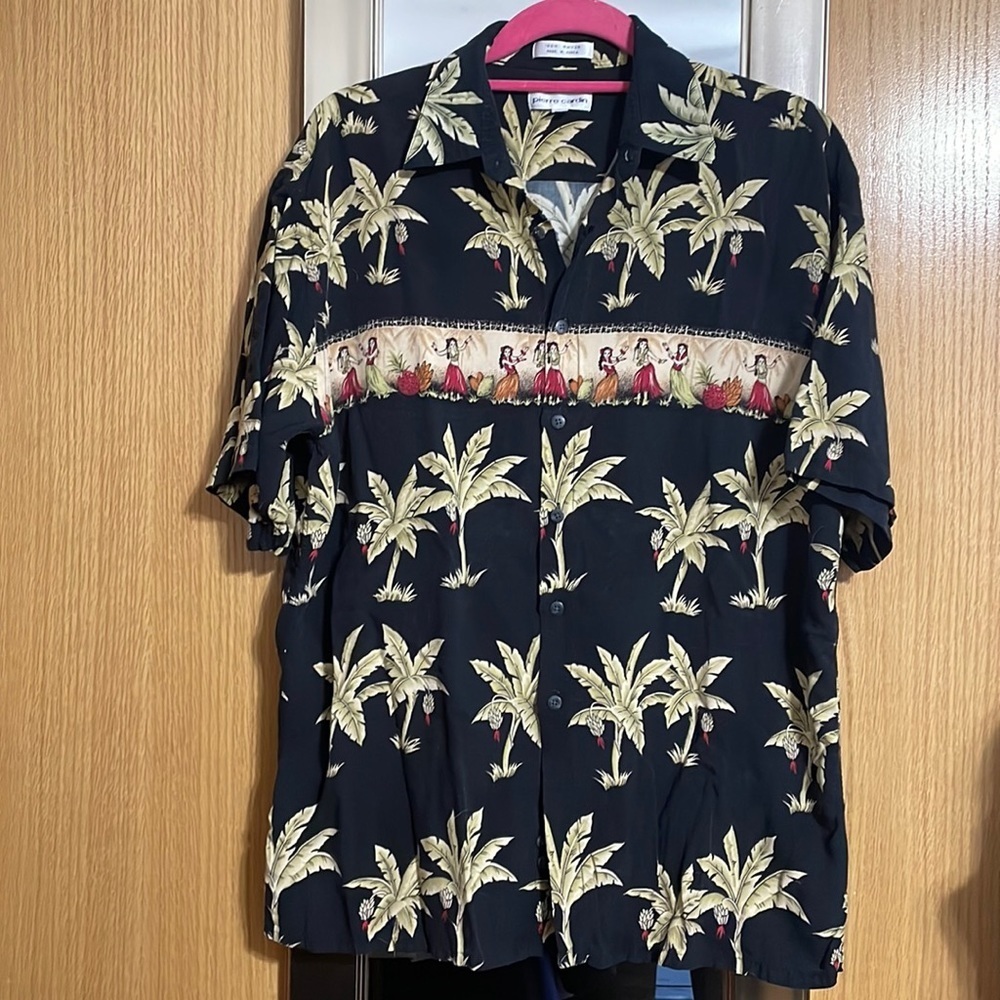 Pierre Cardin size large Hawaiian shirt Tropical floral print short sleeves hula